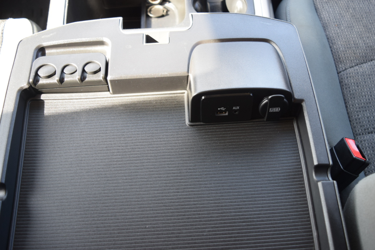 RAM 1500 Big Horn 4x4 Crew Cab 5'7" Box 2017