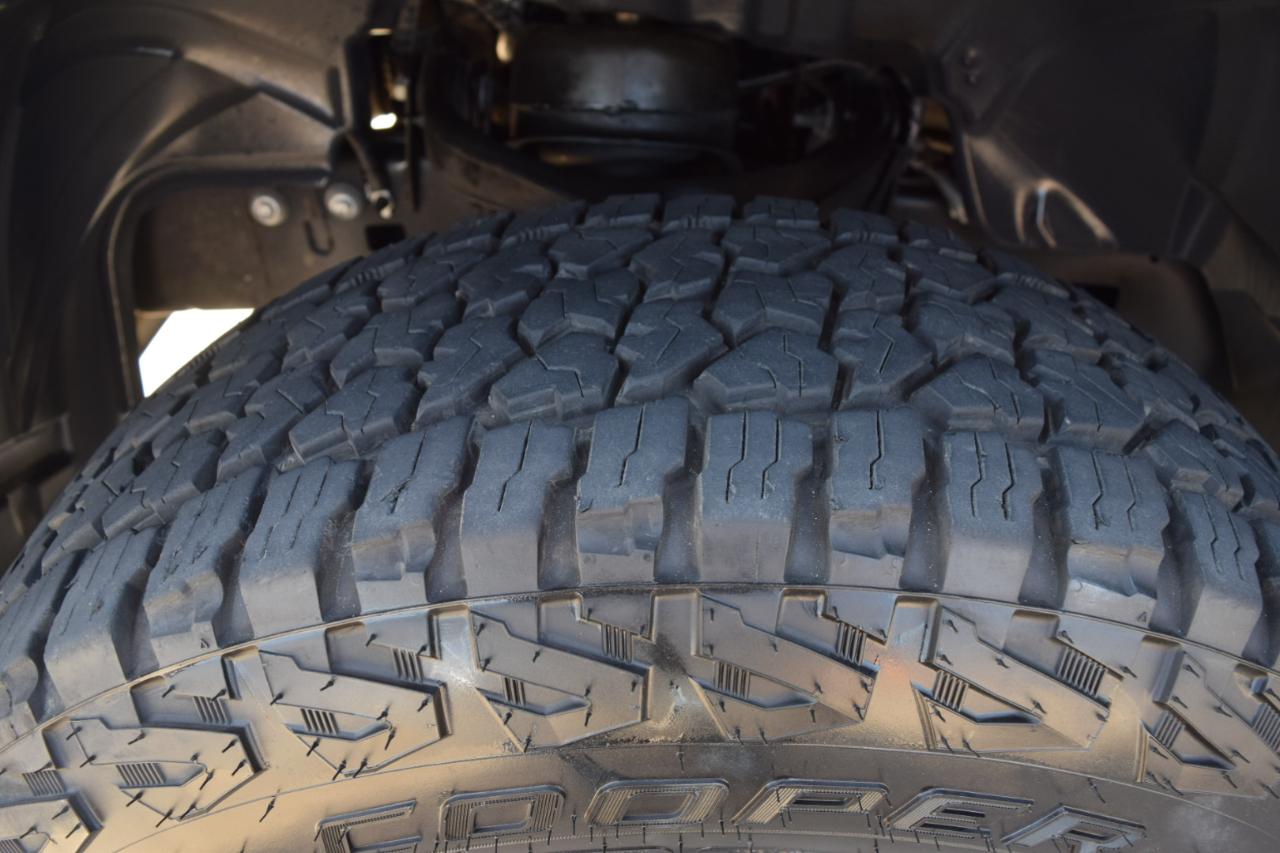 RAM 1500 Big Horn 4x4 Crew Cab 5'7" Box 2017