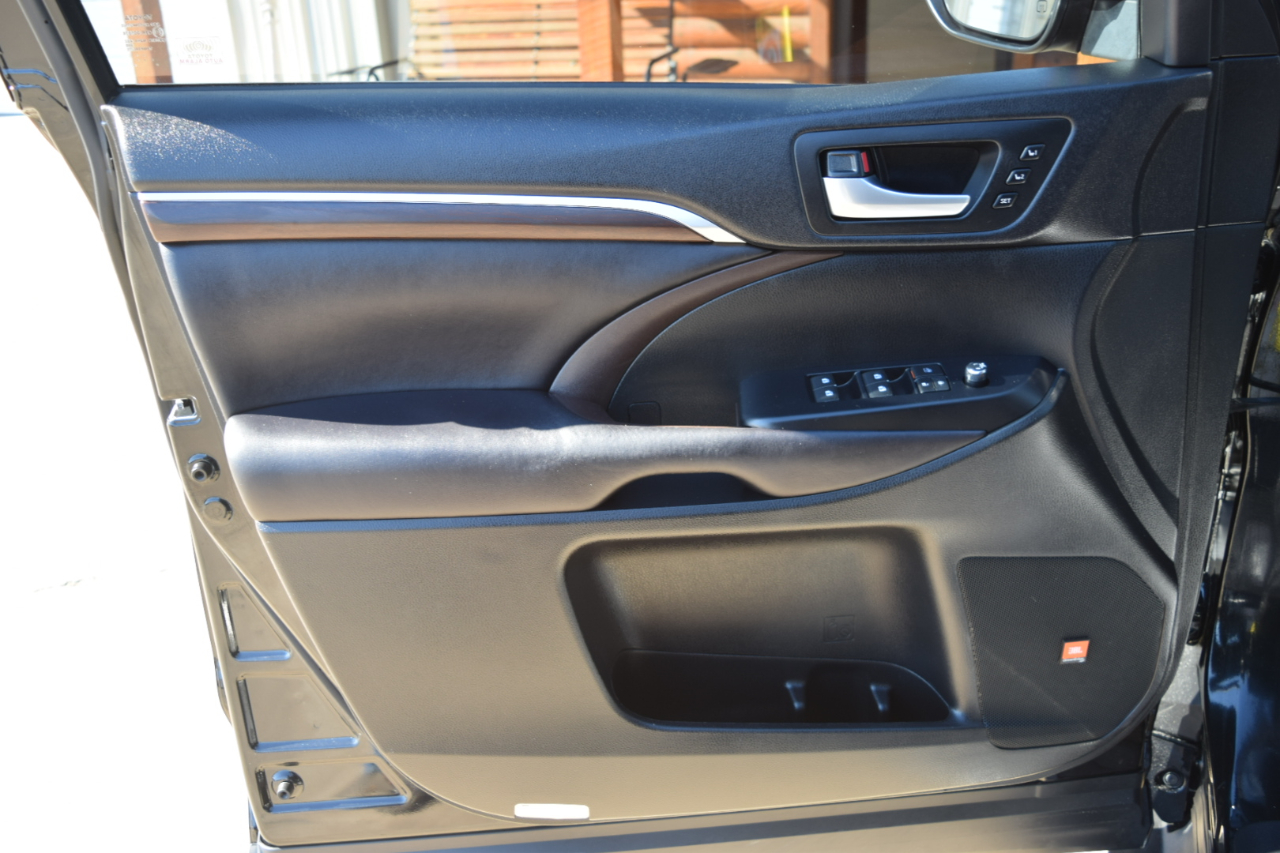 Toyota Highlander AWD 4dr V6 Limited Platinum (Natl) 2016