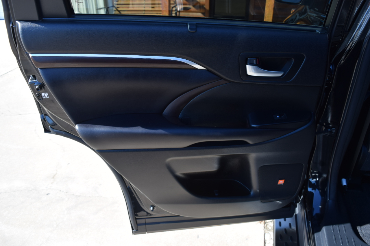 Toyota Highlander AWD 4dr V6 Limited Platinum (Natl) 2016