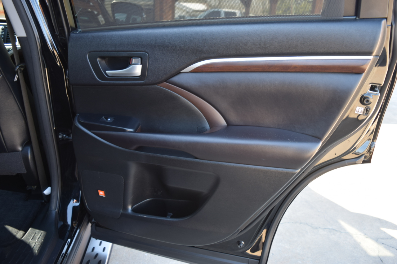 Toyota Highlander AWD 4dr V6 Limited Platinum (Natl) 2016