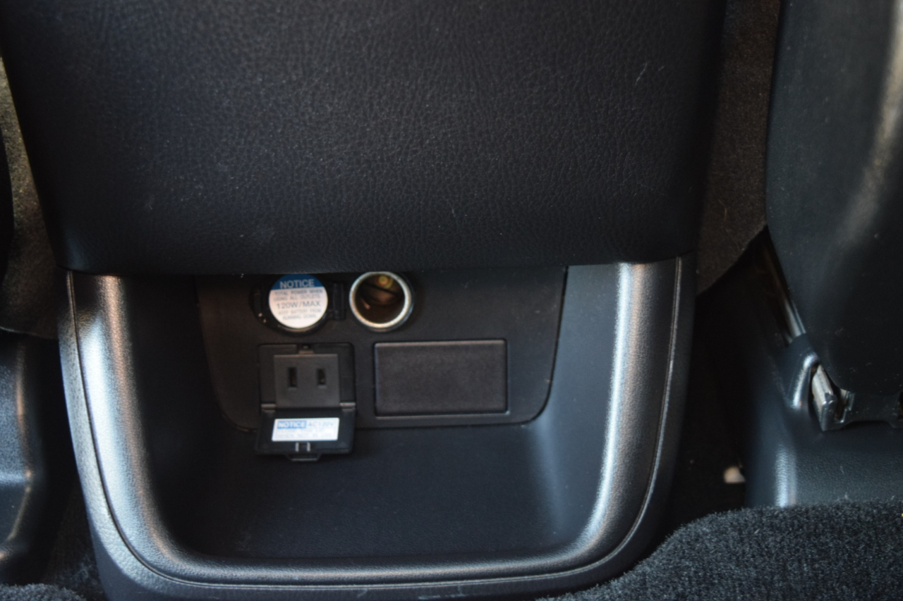 Toyota Highlander AWD 4dr V6 Limited Platinum (Natl) 2016