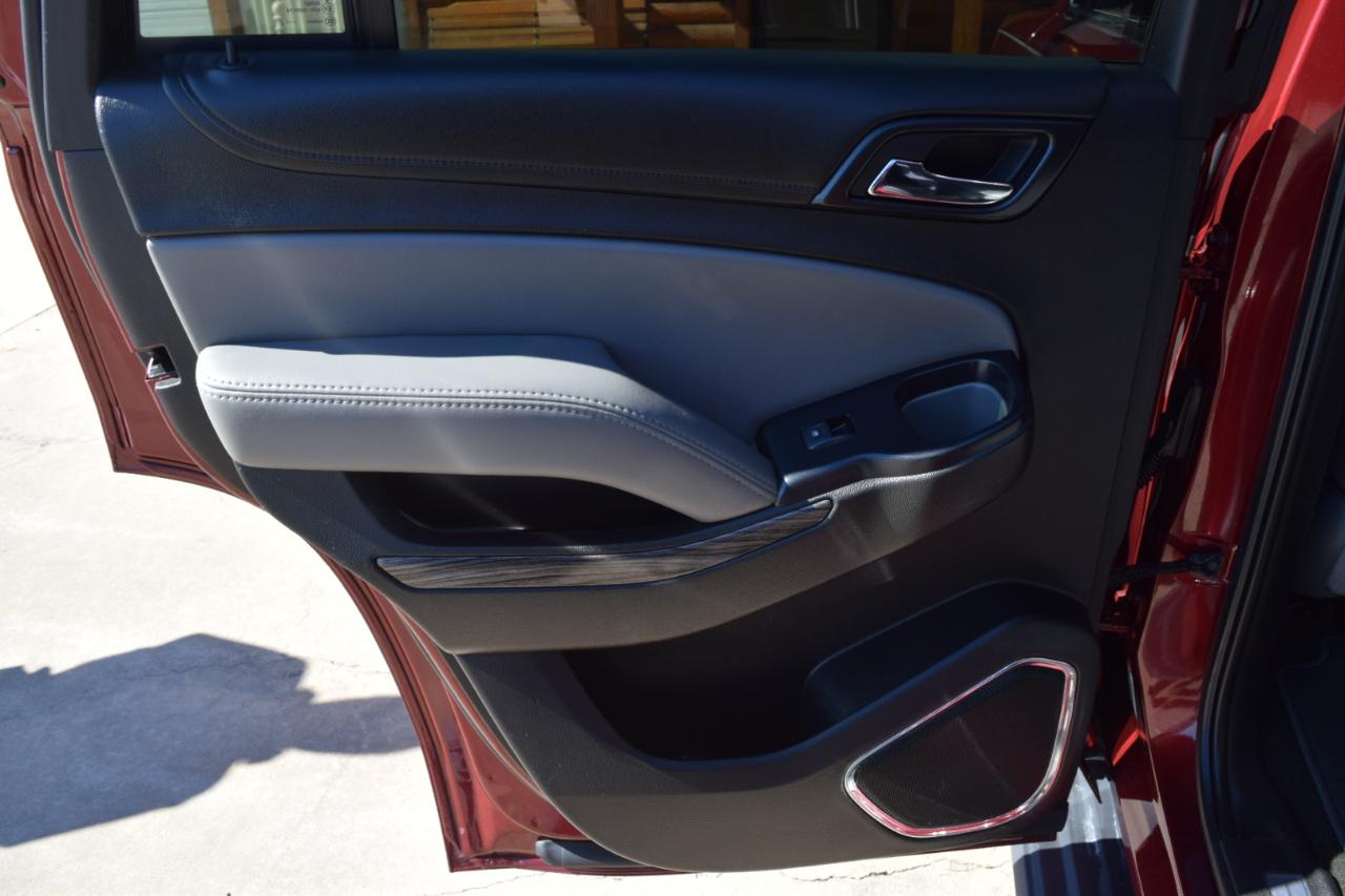 Chevrolet Tahoe 4WD 4dr LT 2017