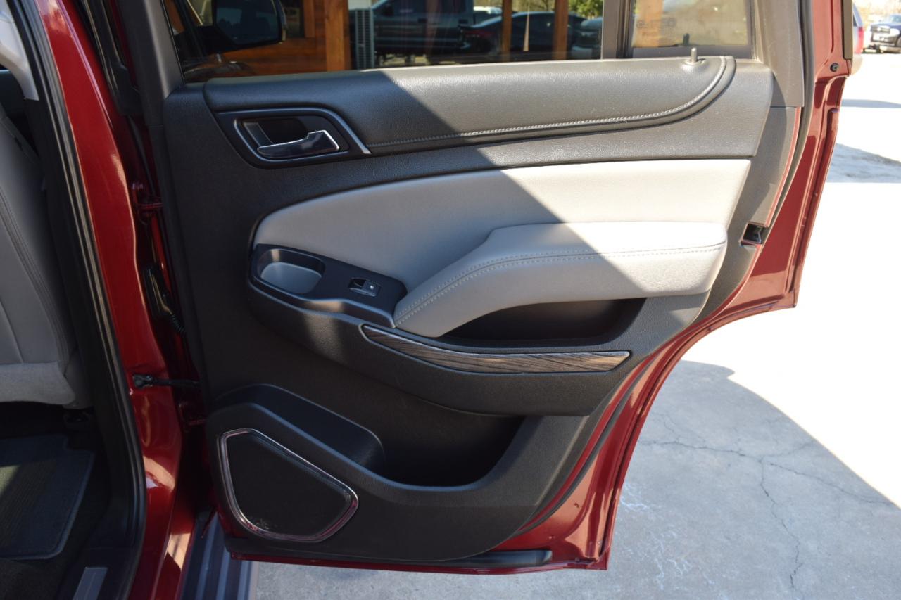 Chevrolet Tahoe 4WD 4dr LT 2017