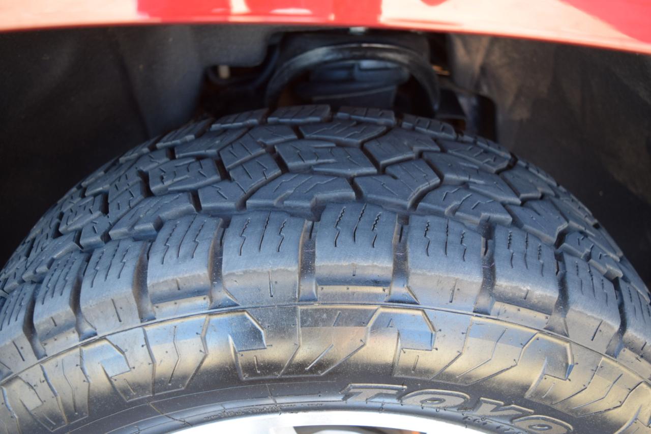 Chevrolet Tahoe 4WD 4dr LT 2017