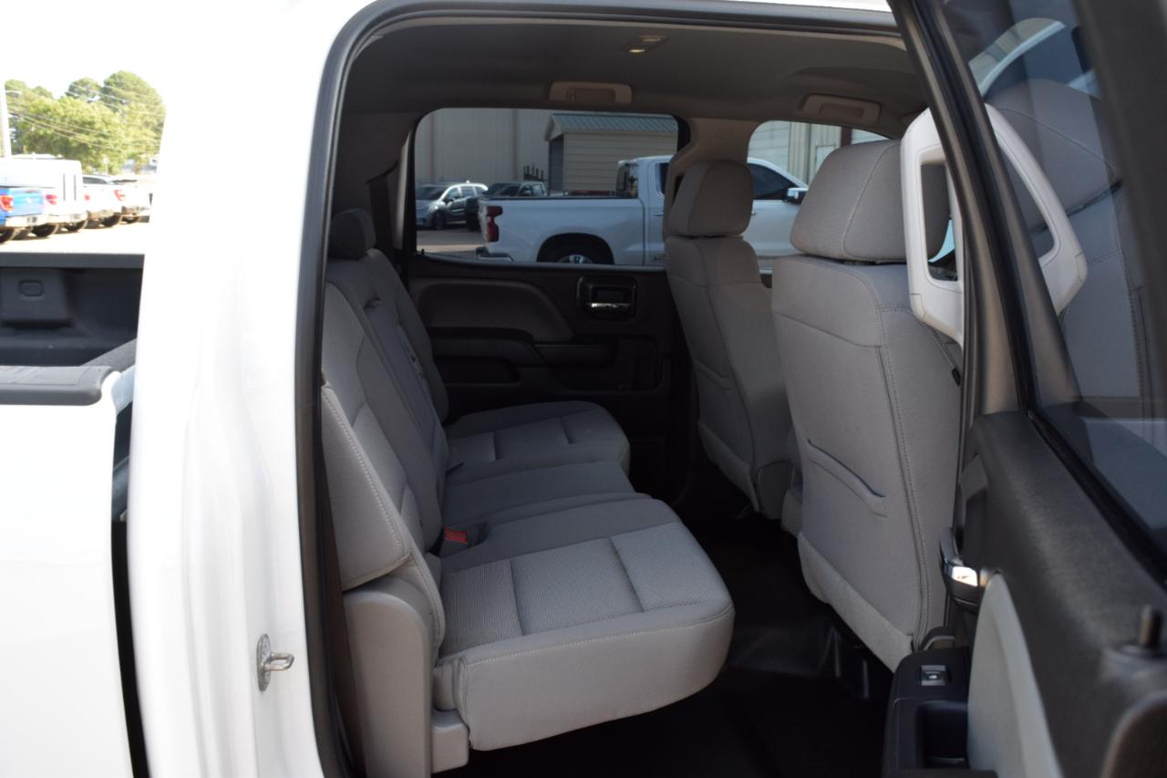 Chevrolet Silverado photo 15