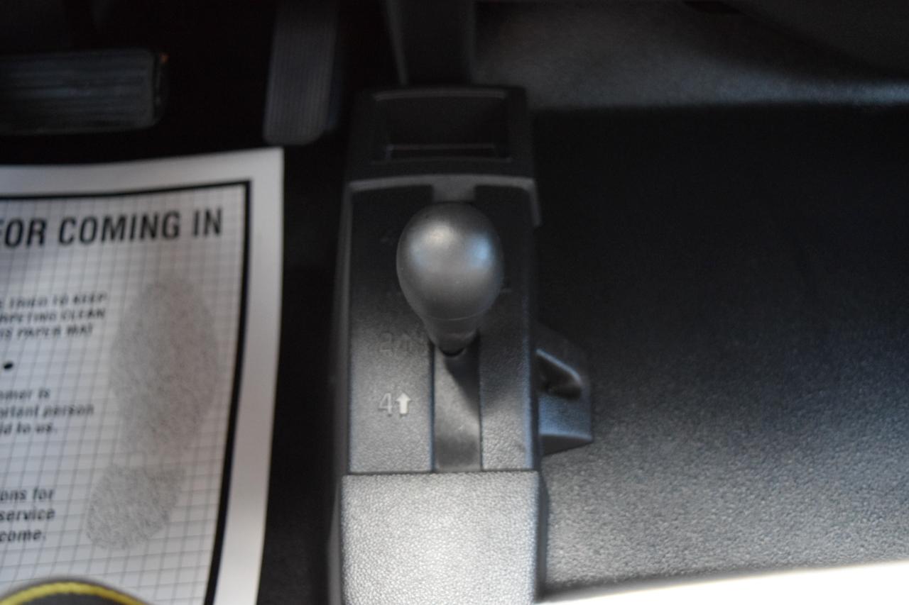 Chevrolet Silverado photo 19