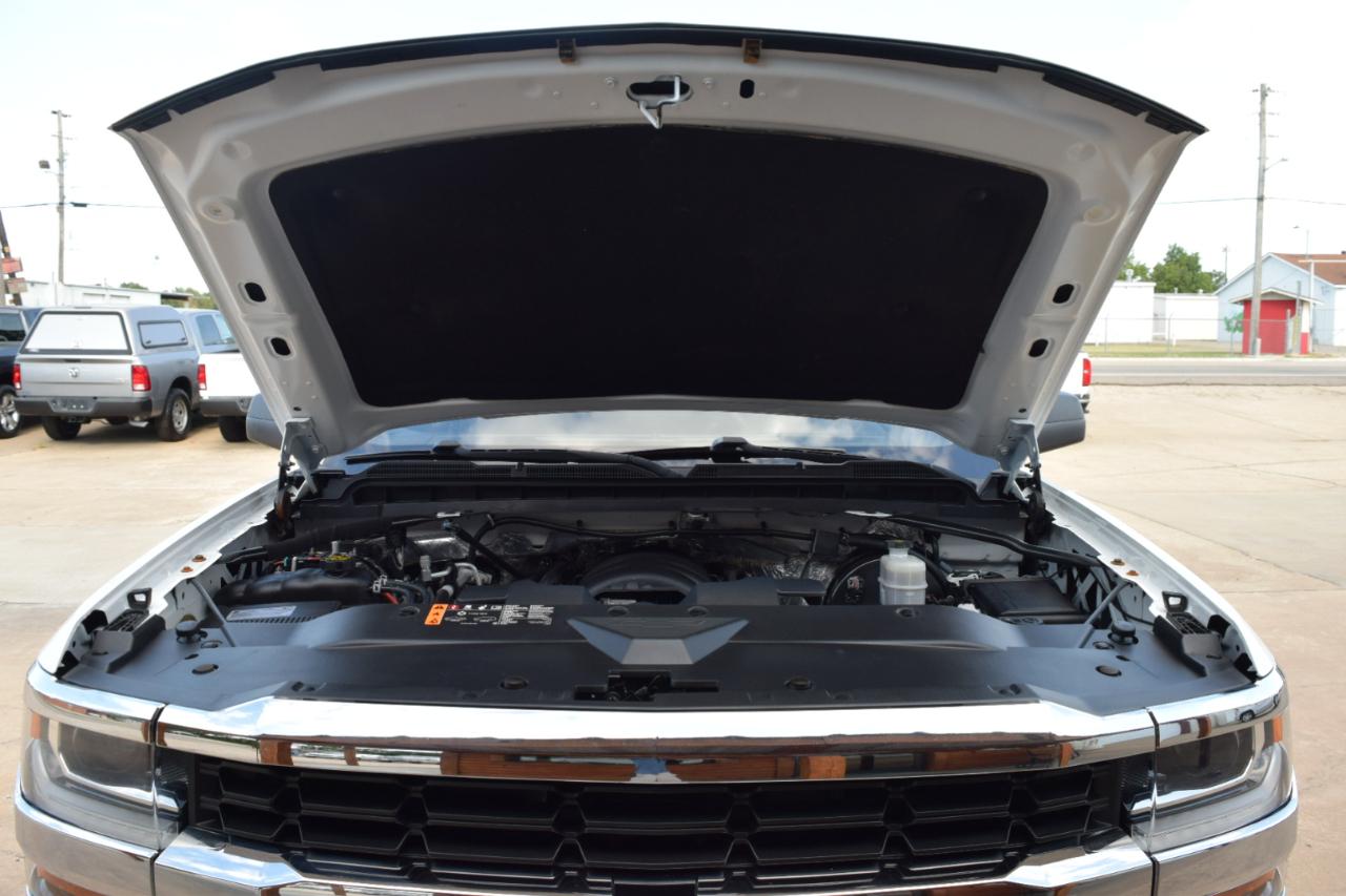 Chevrolet Silverado photo 23