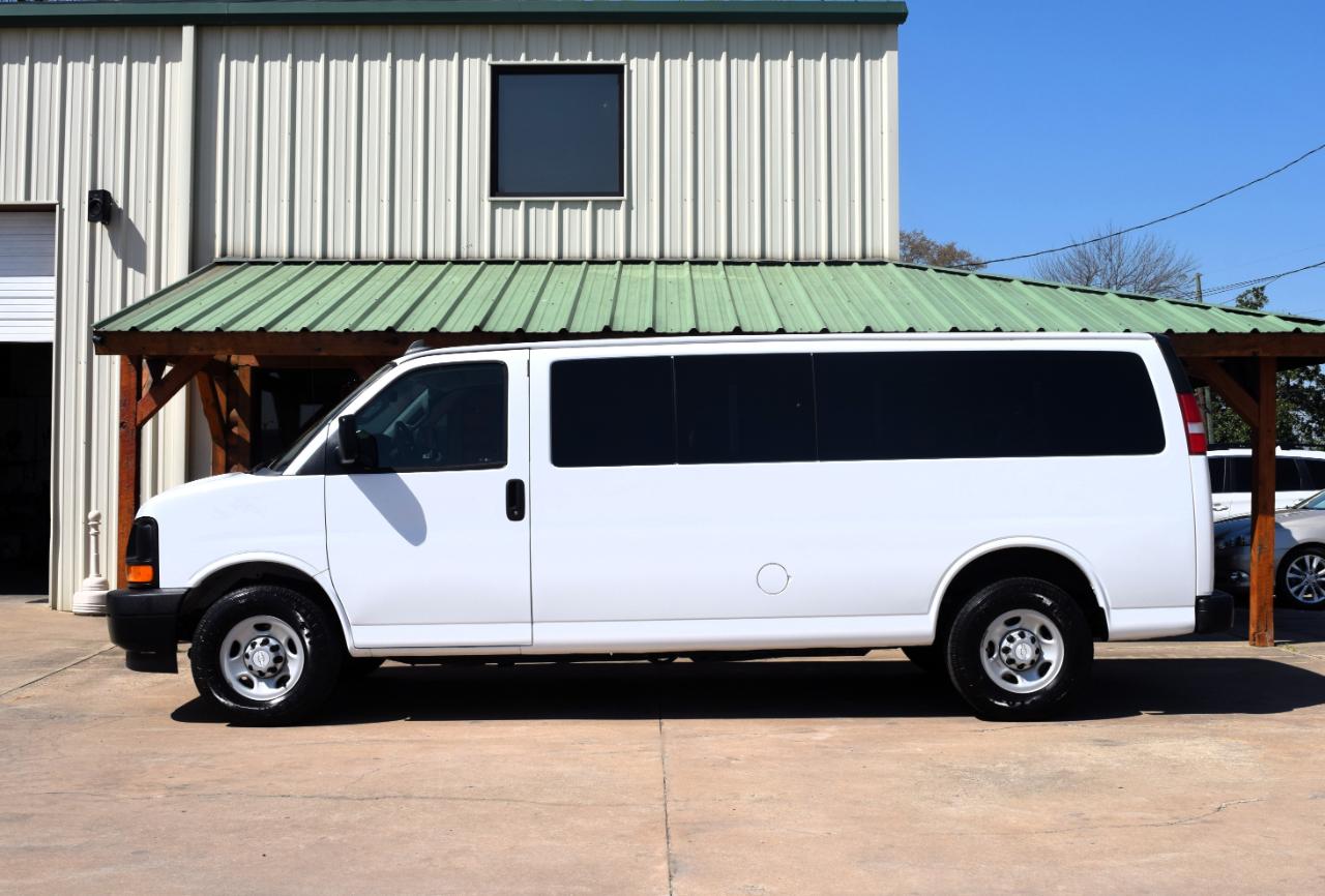 Chevrolet Express Passenger  2017
