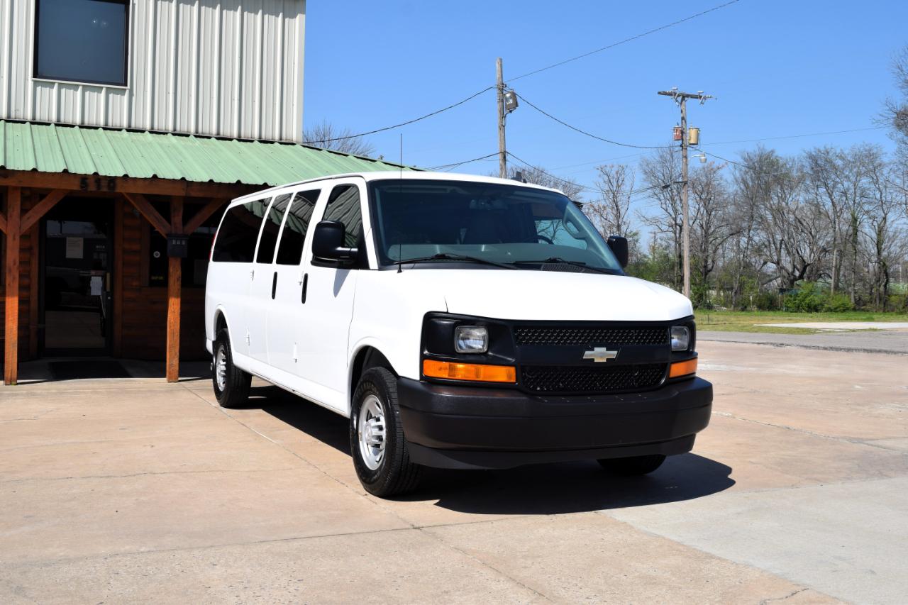 Chevrolet Express Passenger  2017