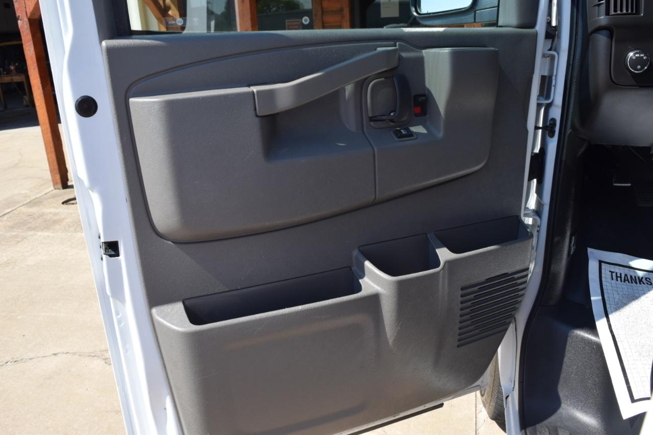 Chevrolet Express Passenger  2017