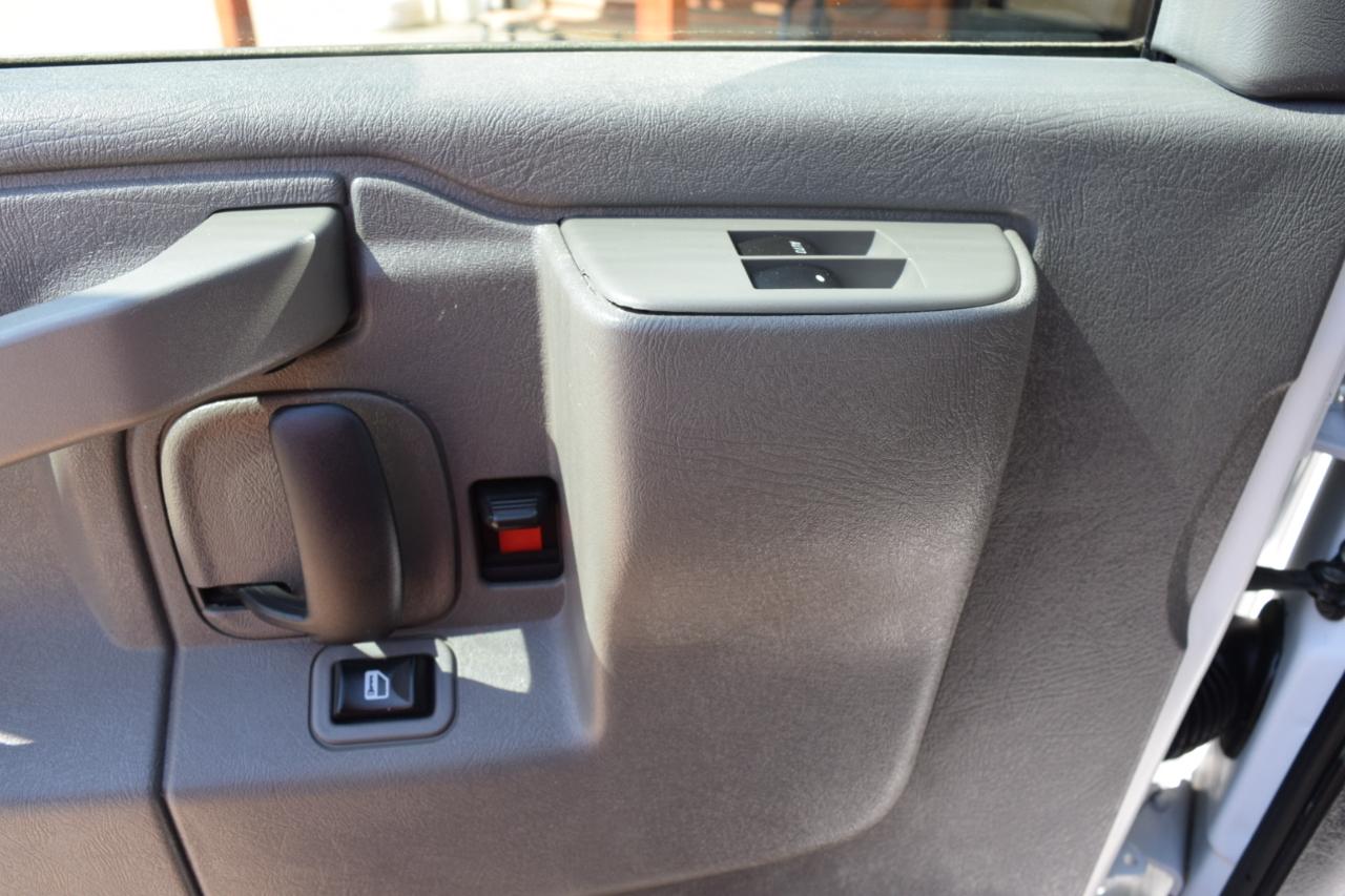 Chevrolet Express Passenger  2017