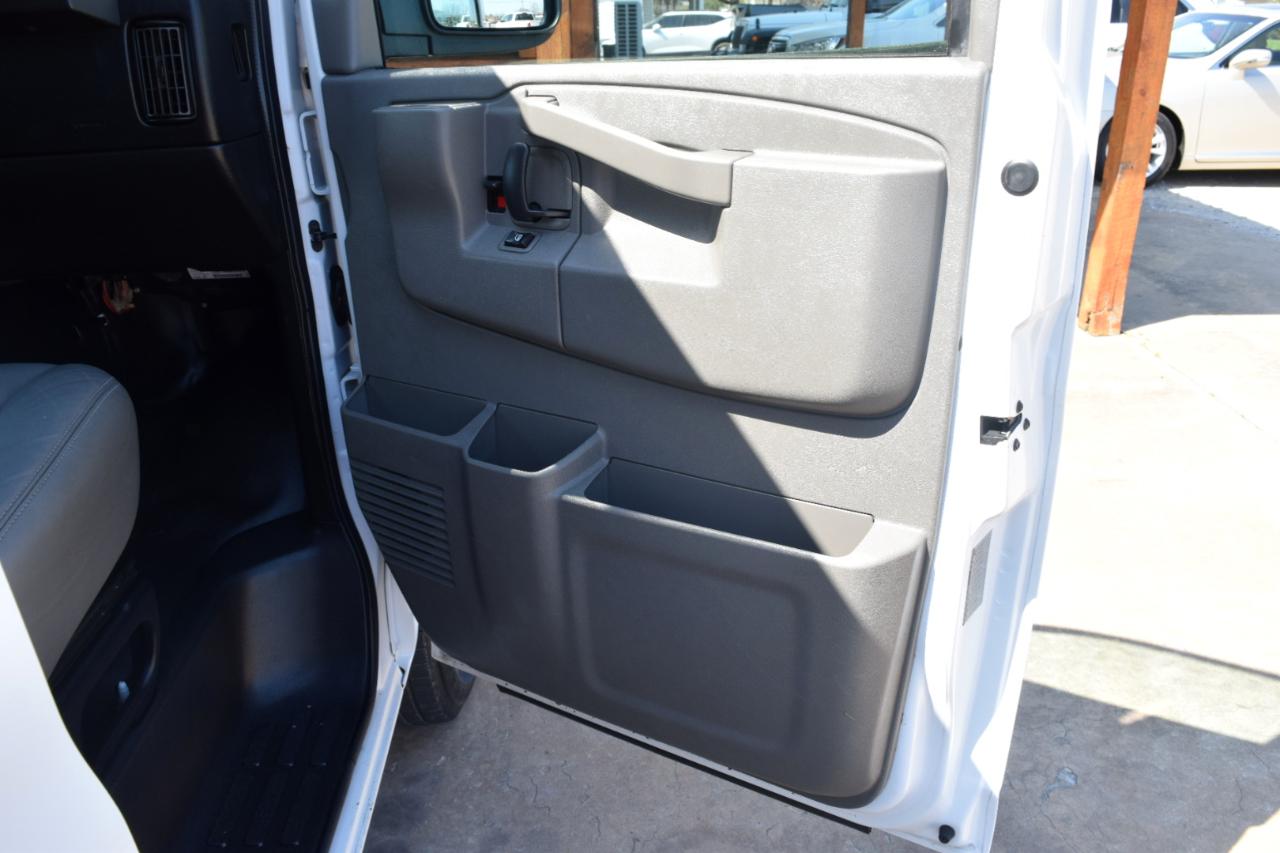 Chevrolet Express Passenger  2017