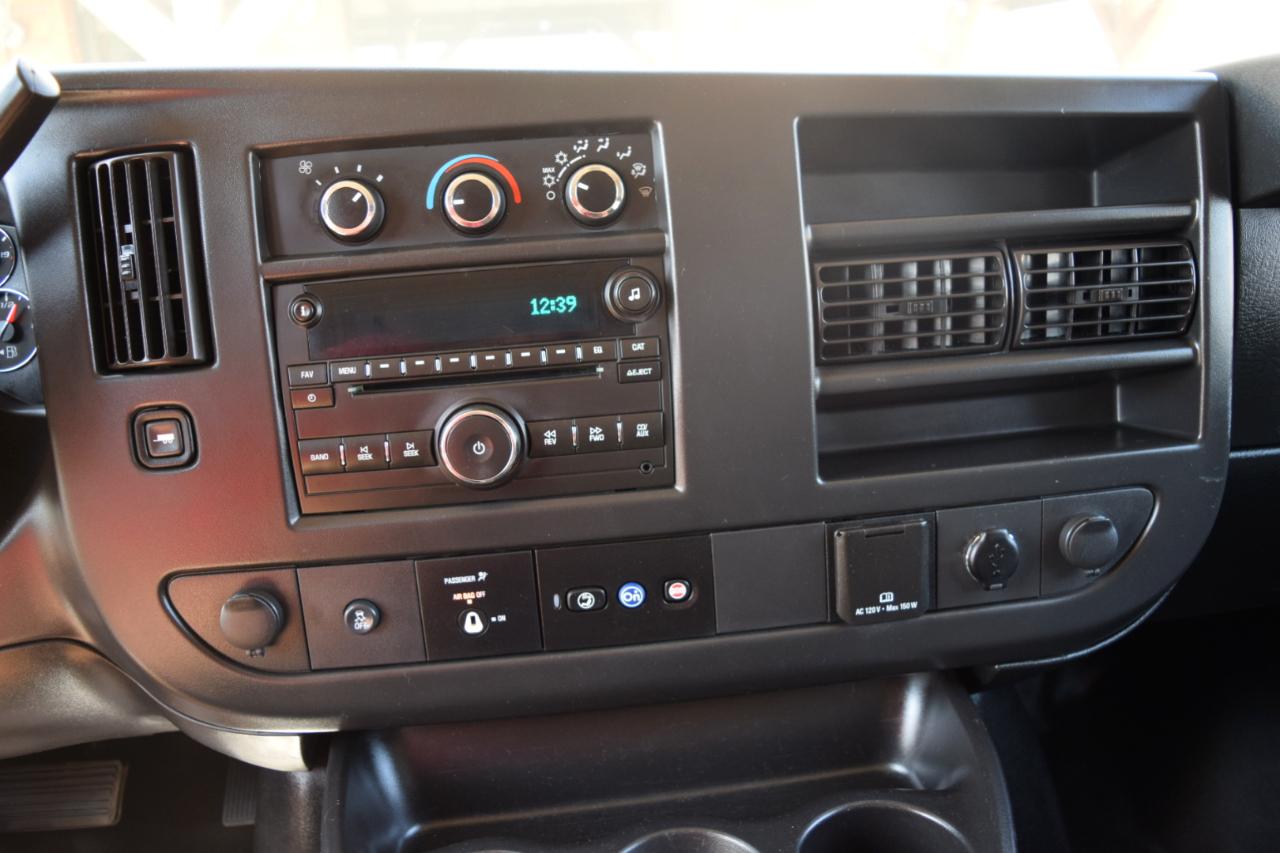 Chevrolet Express Passenger  2017