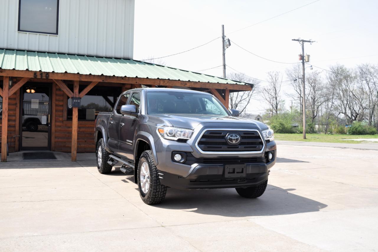 Toyota Tacoma  2018