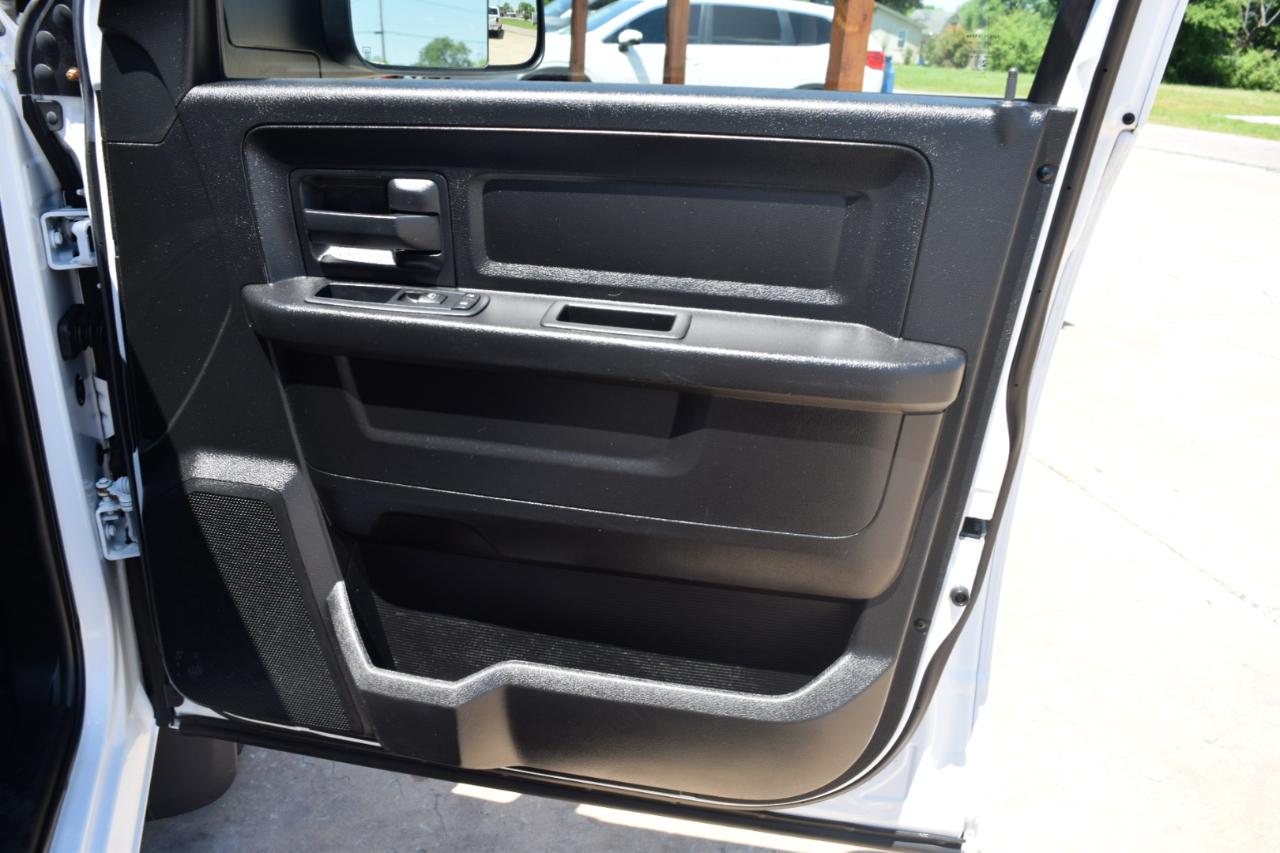 RAM 1500 Tradesman Crew Cab 4WD SWB 2014