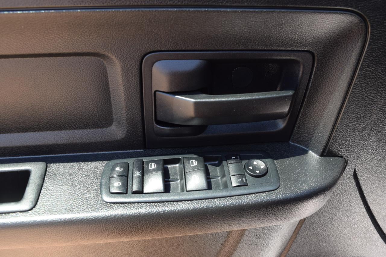 RAM 1500 Tradesman Crew Cab 4WD SWB 2014