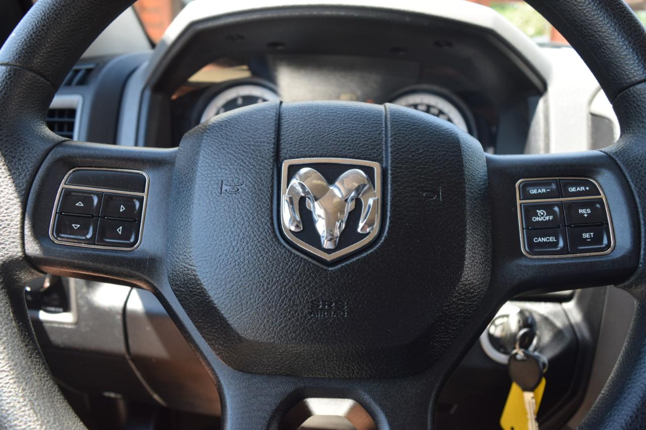 RAM 1500 Tradesman Crew Cab 4WD SWB 2014