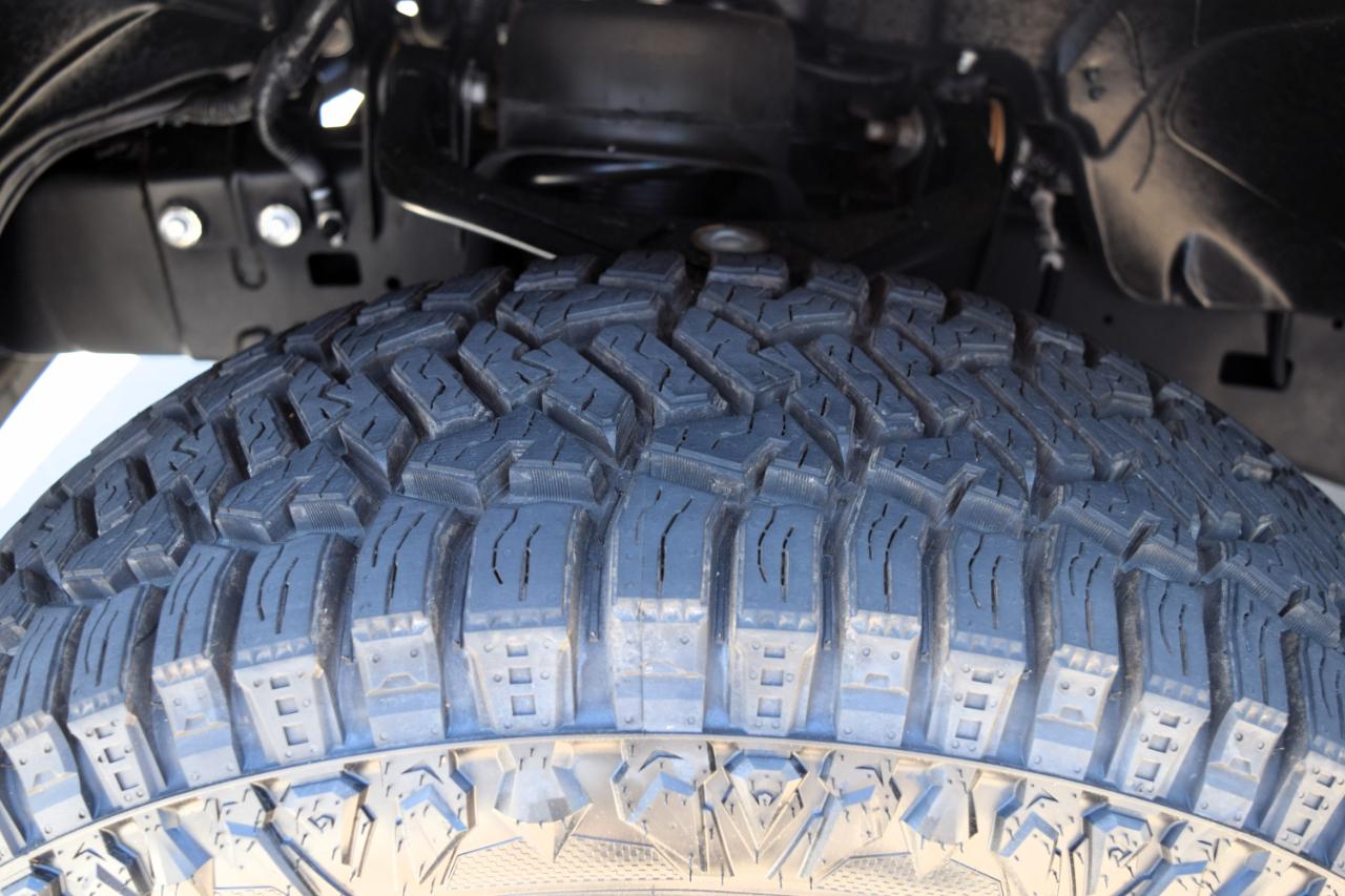 RAM 1500 Tradesman Crew Cab 4WD SWB 2014