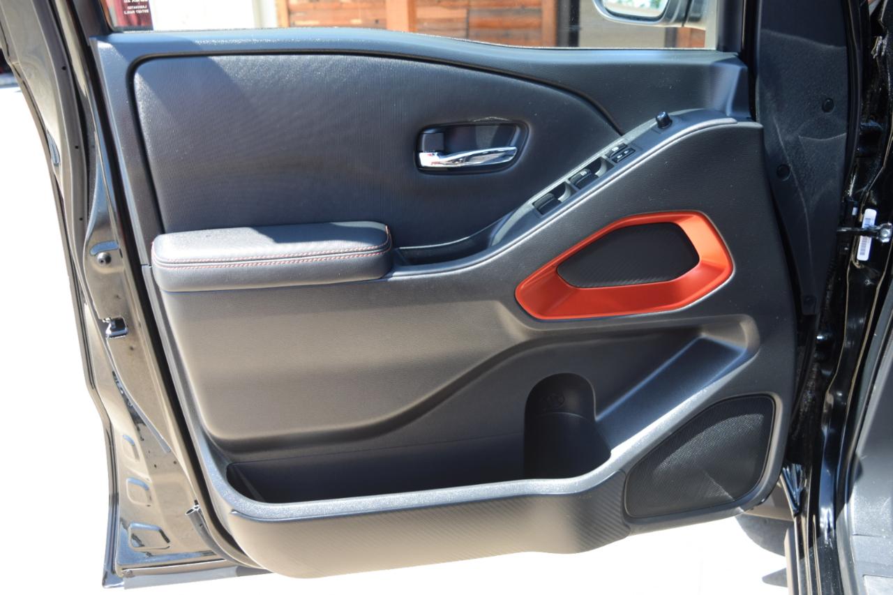 Nissan Frontier Crew Cab 4x4 PRO-4X Auto *Ltd Avail* 2023