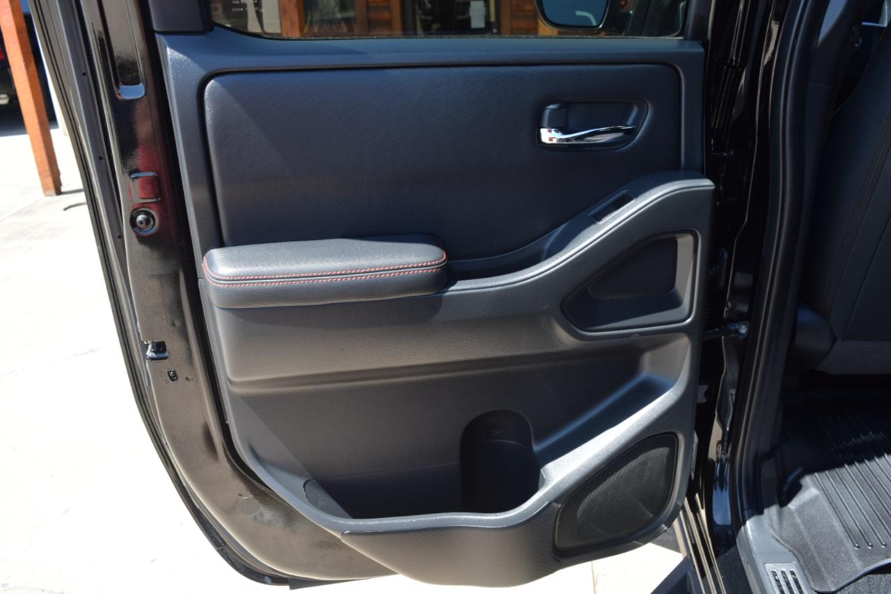 Nissan Frontier Crew Cab 4x4 PRO-4X Auto *Ltd Avail* 2023