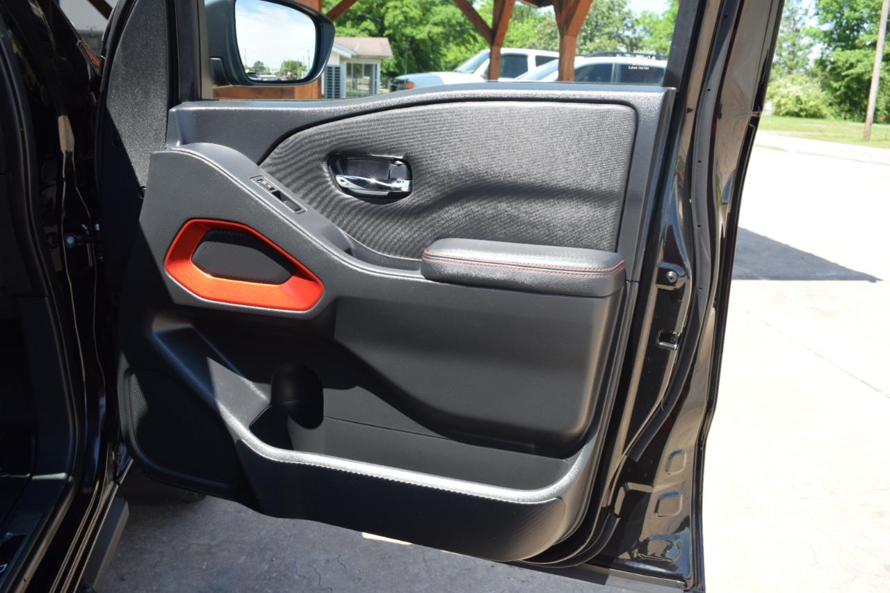 Nissan Frontier Crew Cab 4x4 PRO-4X Auto *Ltd Avail* 2023