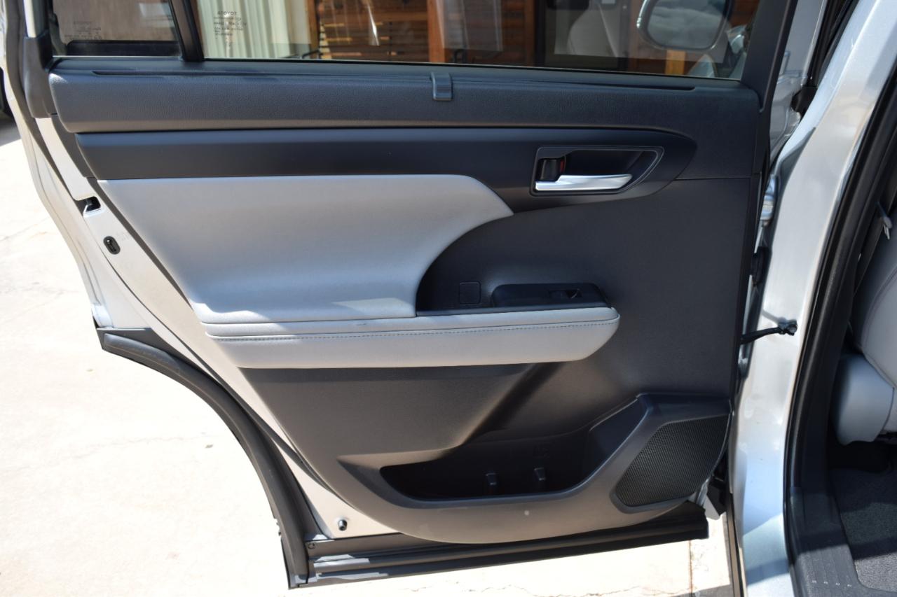 Toyota Highlander XLE FWD (Natl) 2020