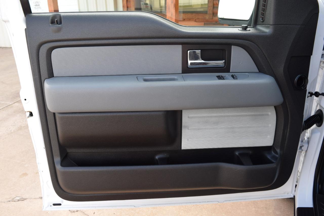 Ford F-150 4WD Reg Cab 145" XL 2014