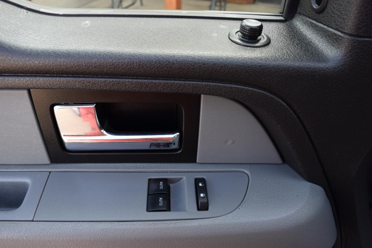 Ford F-150 4WD Reg Cab 145" XL 2014