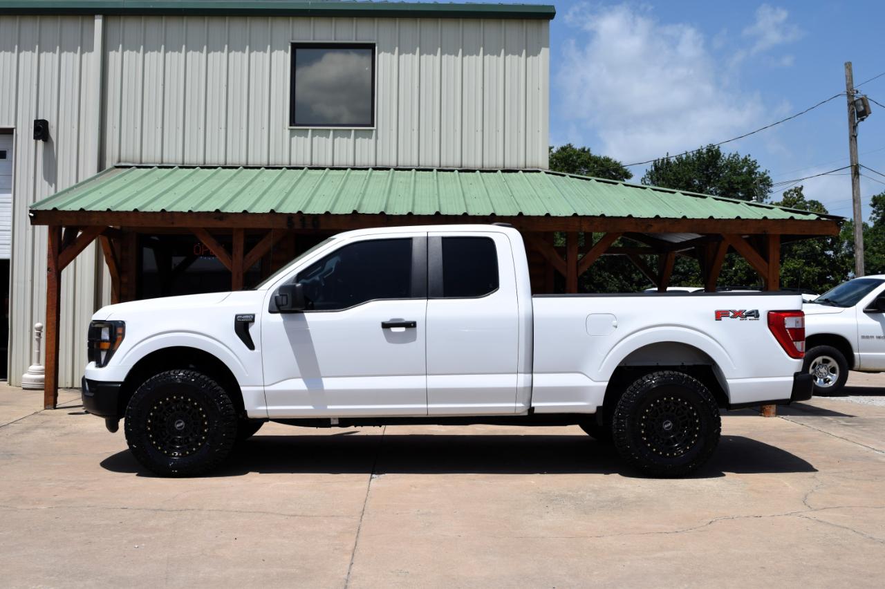 2023 Ford F-150 XL - Photo 2