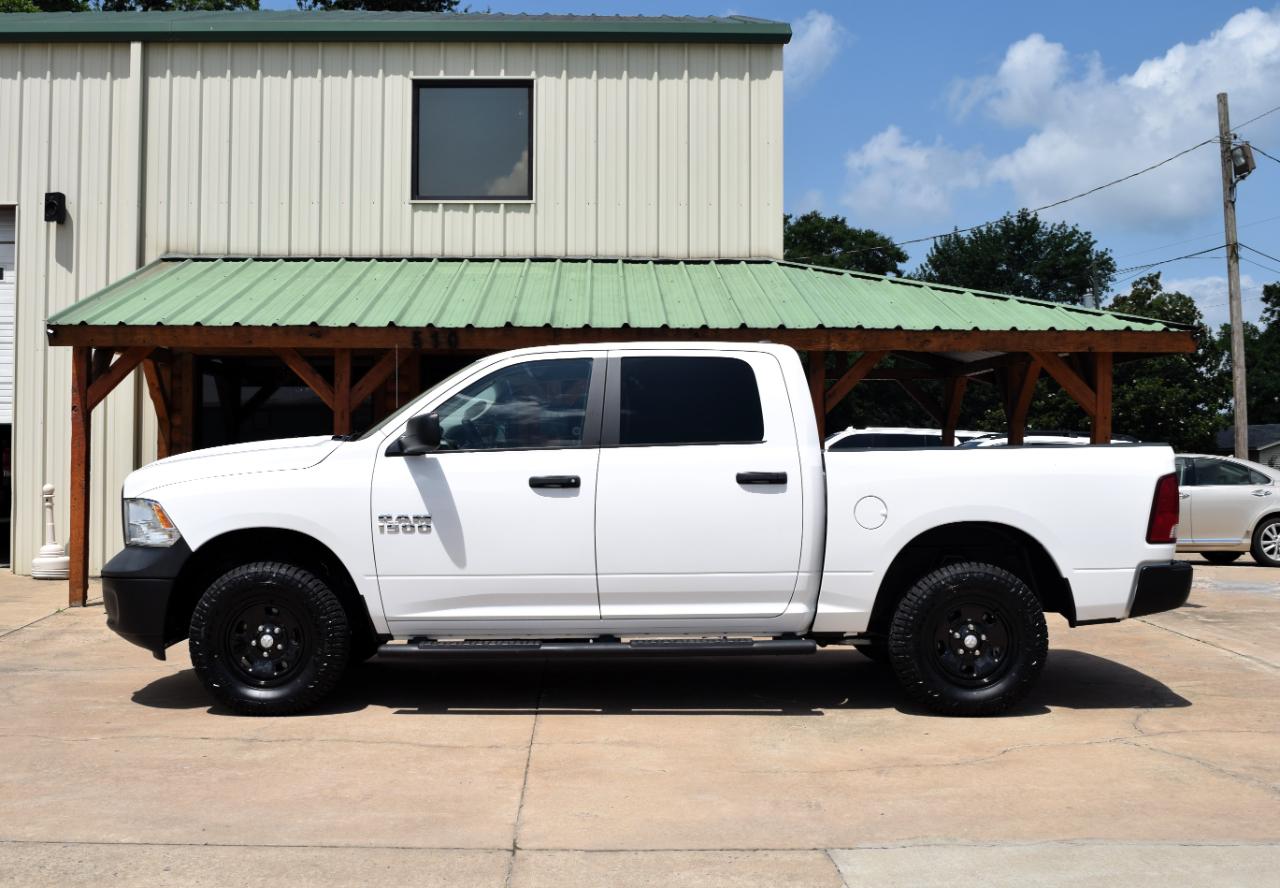 RAM 1500 Tradesman 4x4 Crew Cab 5'7" Box 2017