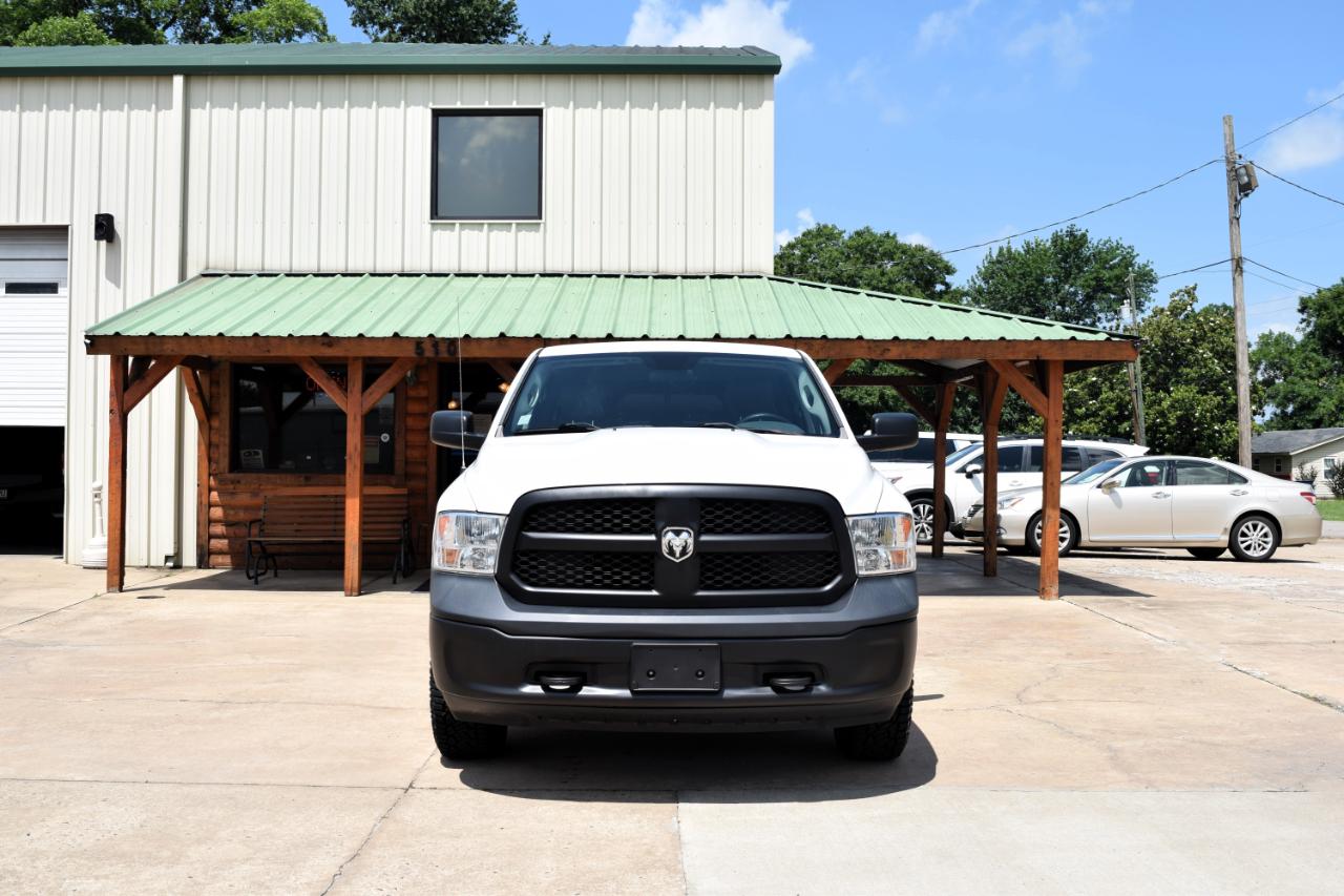 RAM 1500 Tradesman 4x4 Crew Cab 5'7" Box 2017