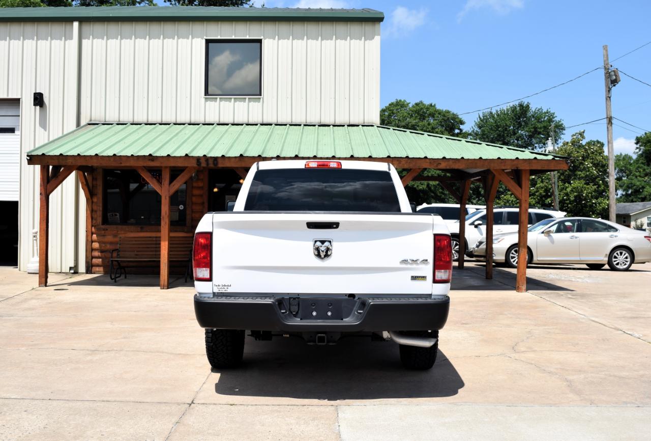 RAM 1500 Tradesman 4x4 Crew Cab 5'7" Box 2017