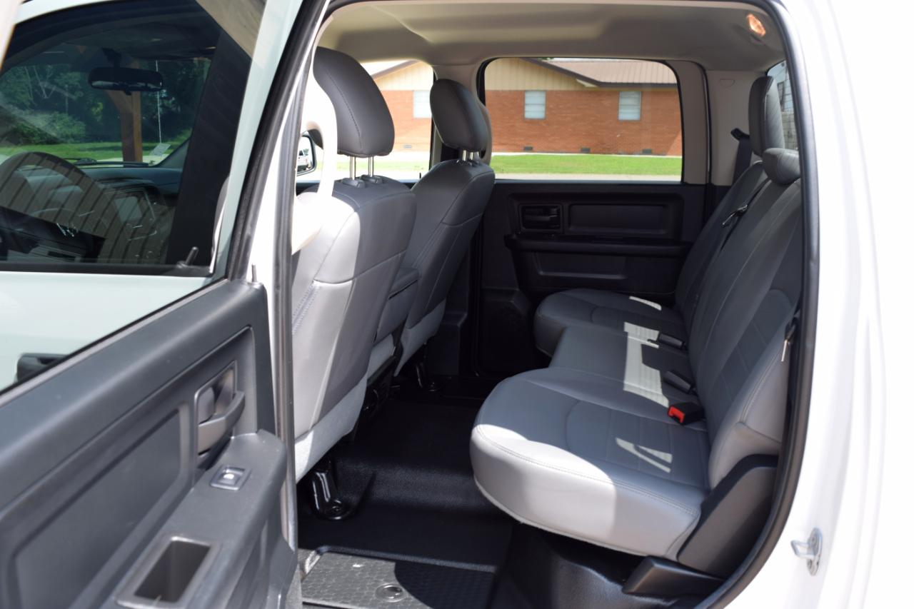 RAM 1500 Tradesman 4x4 Crew Cab 5'7" Box 2017