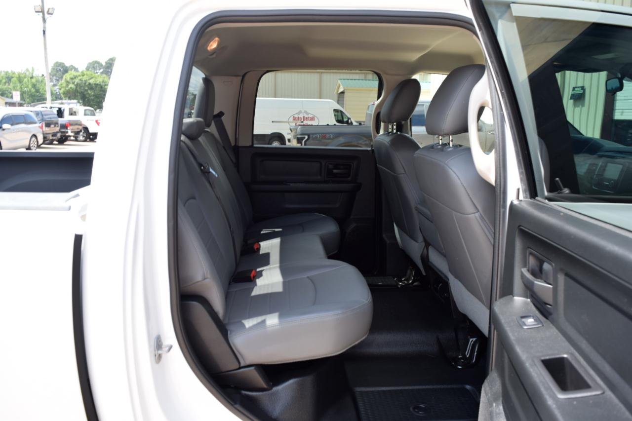 RAM 1500 Tradesman 4x4 Crew Cab 5'7" Box 2017