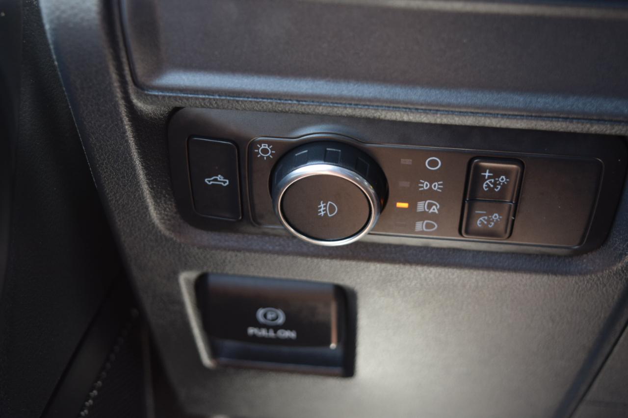 Ford F-150 STX SuperCrew 4WD 2022