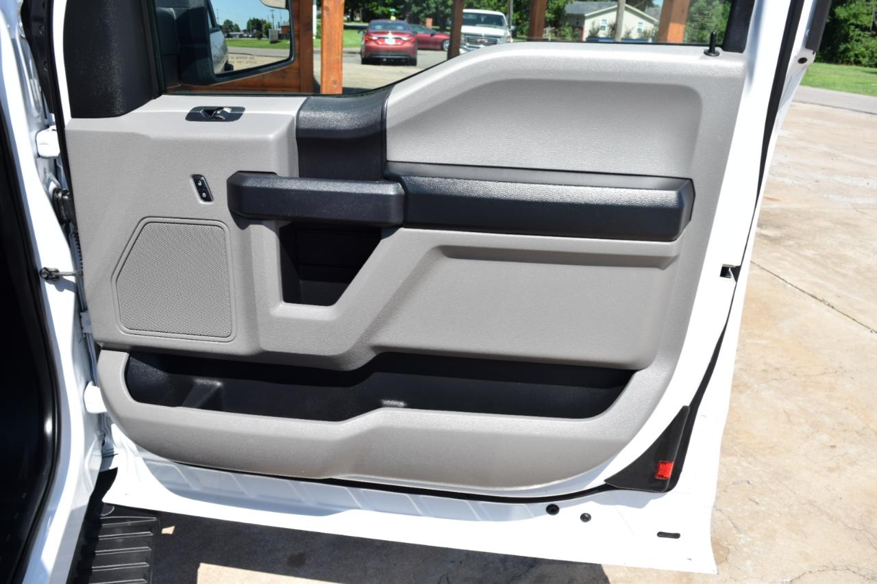 Ford F-150 XL SuperCab 6.5-ft. Bed 4WD 2016