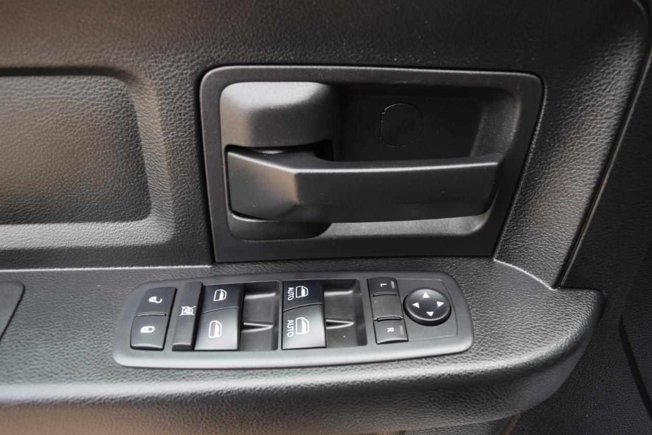 RAM 1500 Tradesman 4x4 Quad Cab 6'4" Box 2018