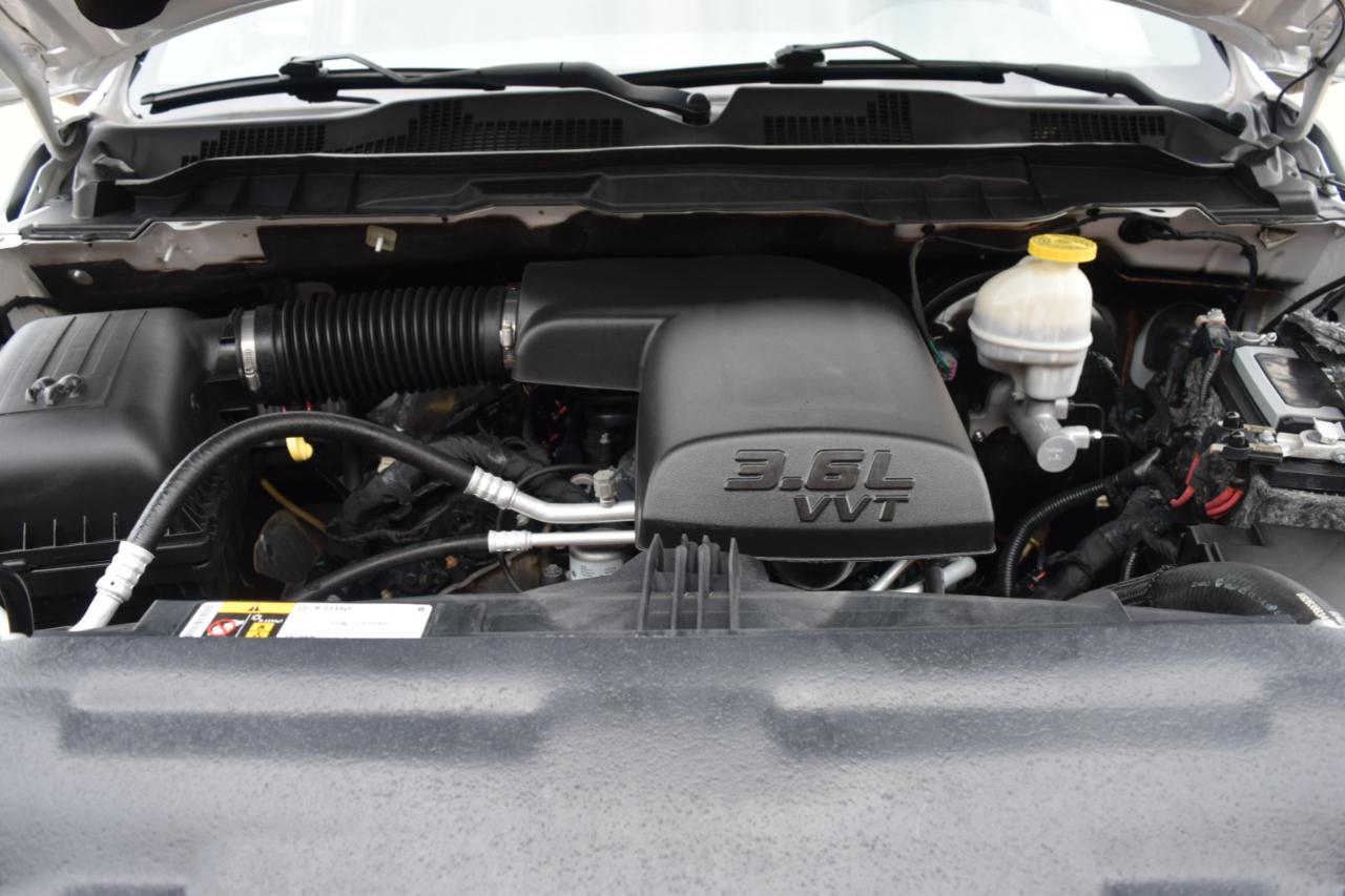 RAM 1500 Tradesman 4x4 Quad Cab 6'4" Box 2018