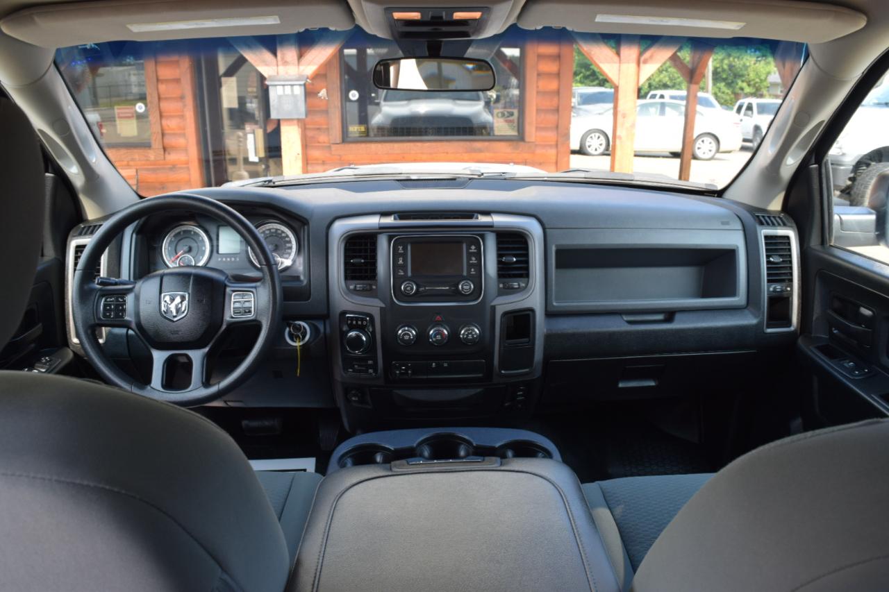 RAM 1500 Tradesman 4x4 Crew Cab 5'7" Box 2018