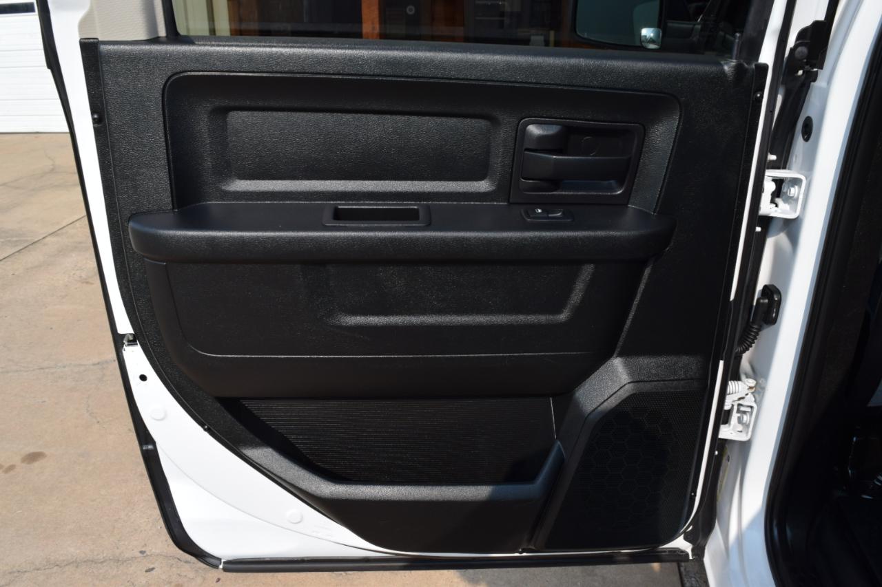 RAM 1500 Tradesman 4x4 Crew Cab 5'7" Box 2018