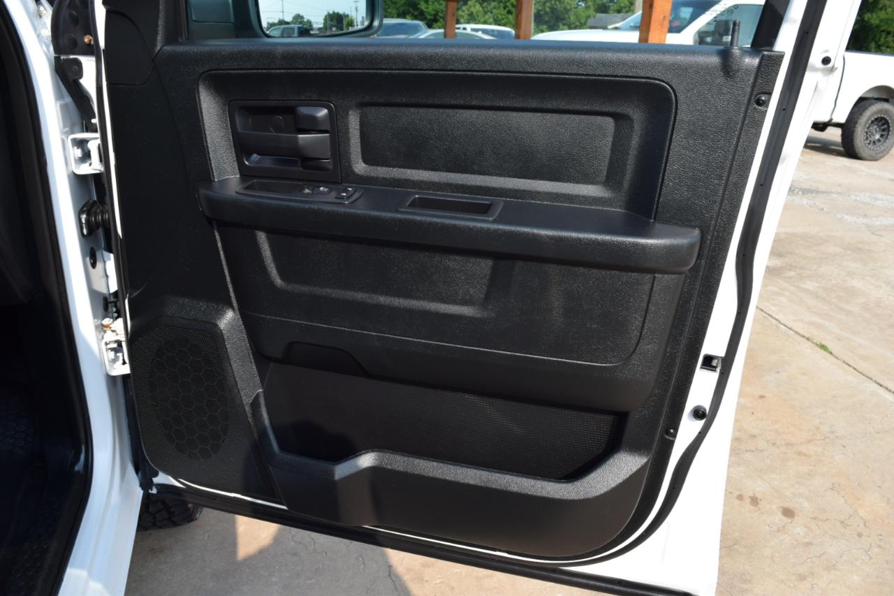 RAM 1500 Tradesman 4x4 Crew Cab 5'7" Box 2018
