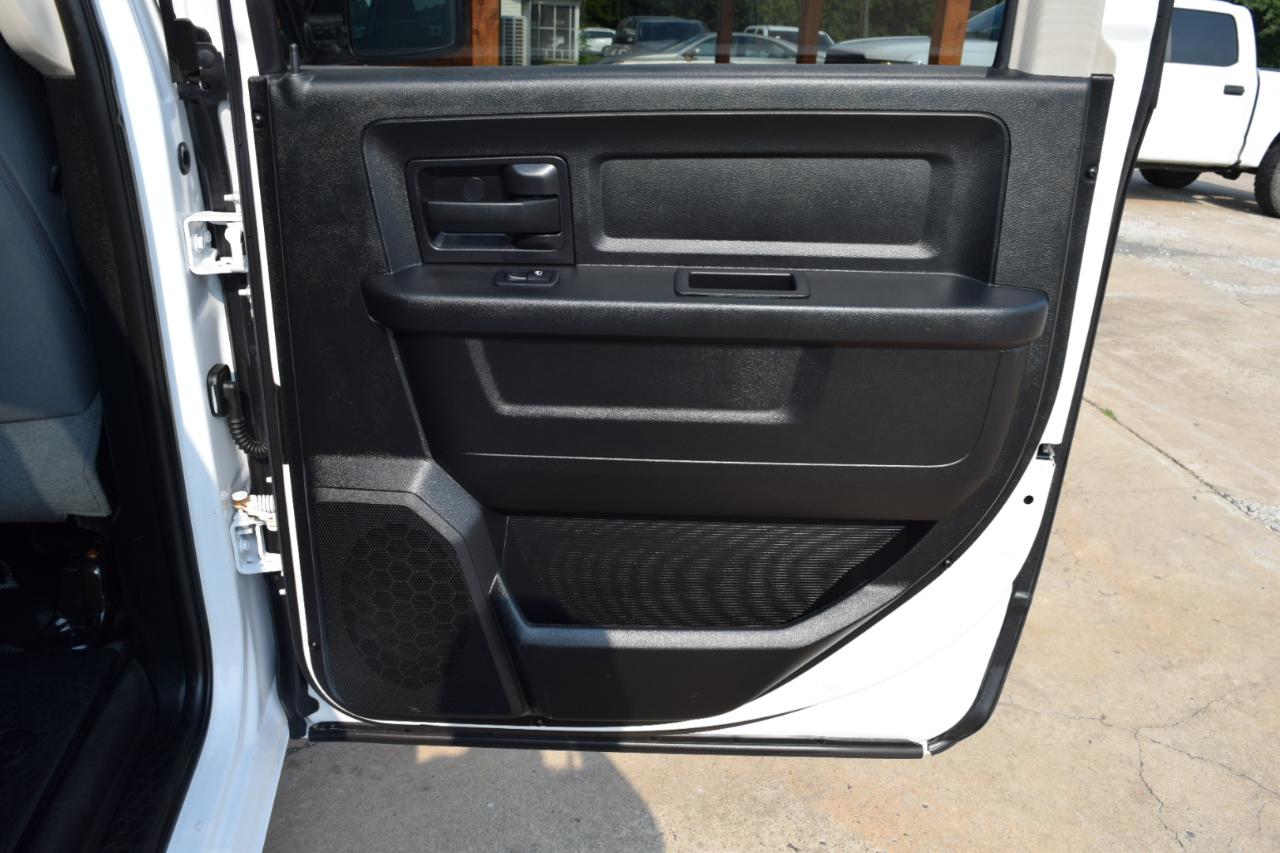 RAM 1500 Tradesman 4x4 Crew Cab 5'7" Box 2018