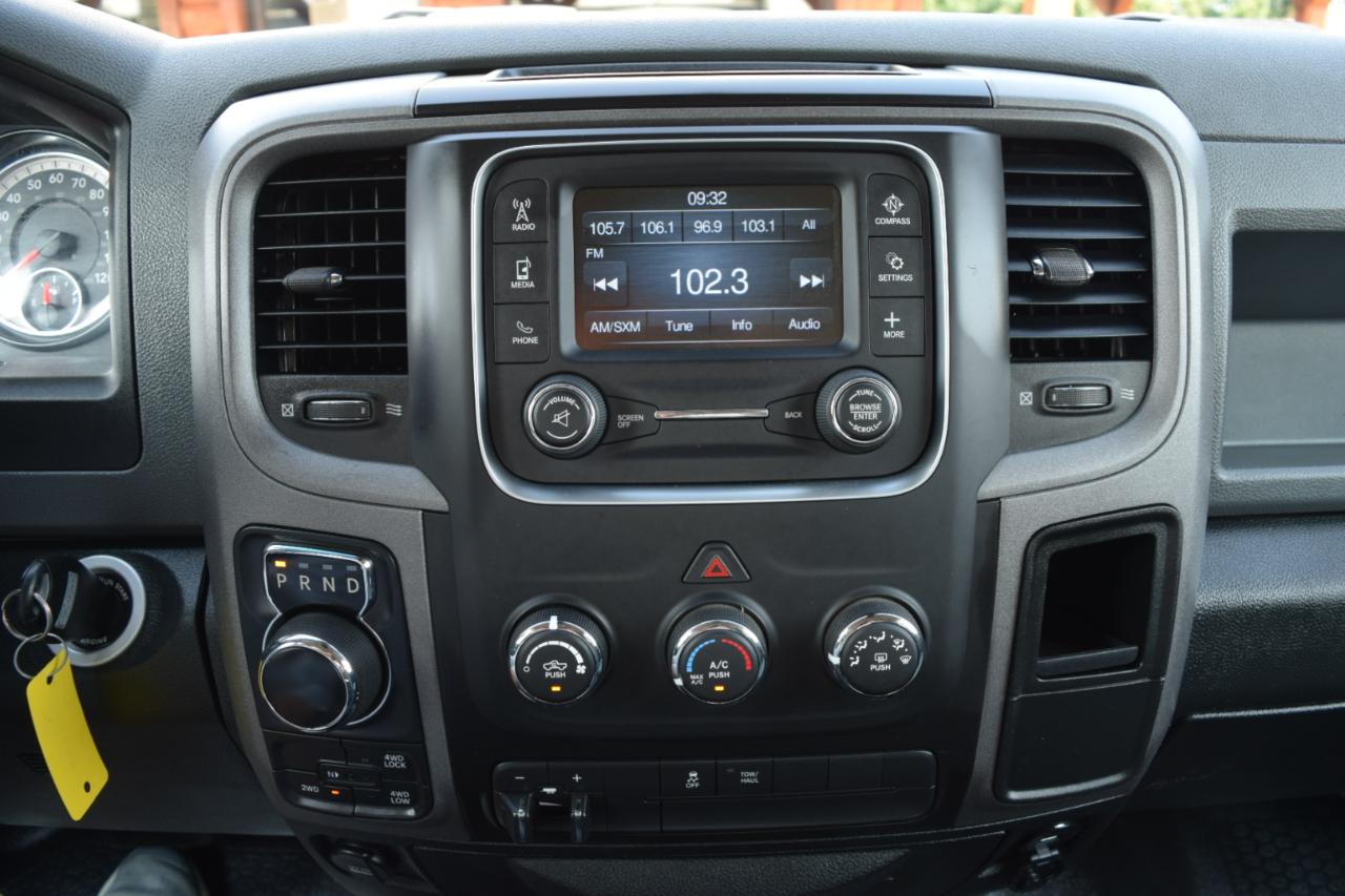 RAM 1500 Tradesman 4x4 Crew Cab 5'7" Box 2018