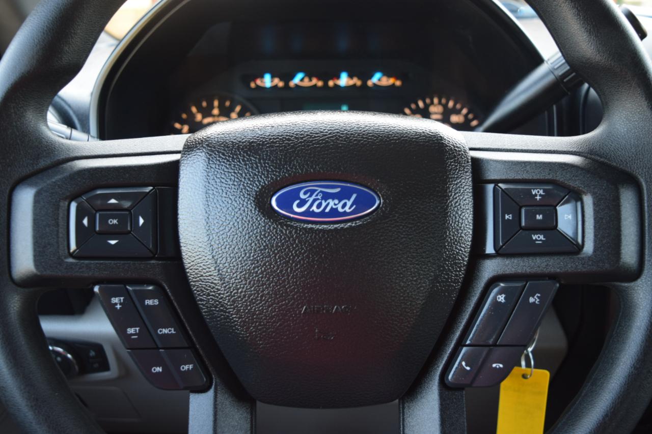 Ford F-150 XL 4WD SuperCrew 5.5' Box 2017