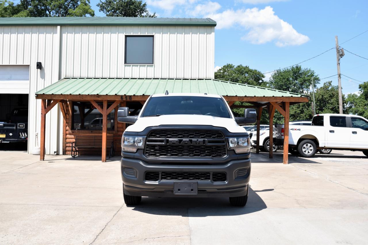 RAM 2500 Tradesman 4x4 Crew Cab 6'4" Box 2023