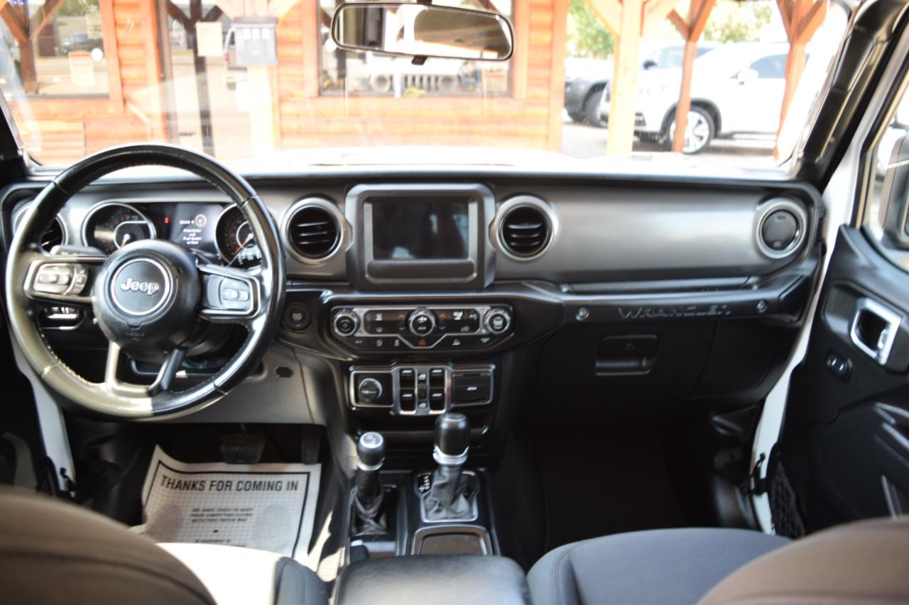 Jeep Wrangler photo 10