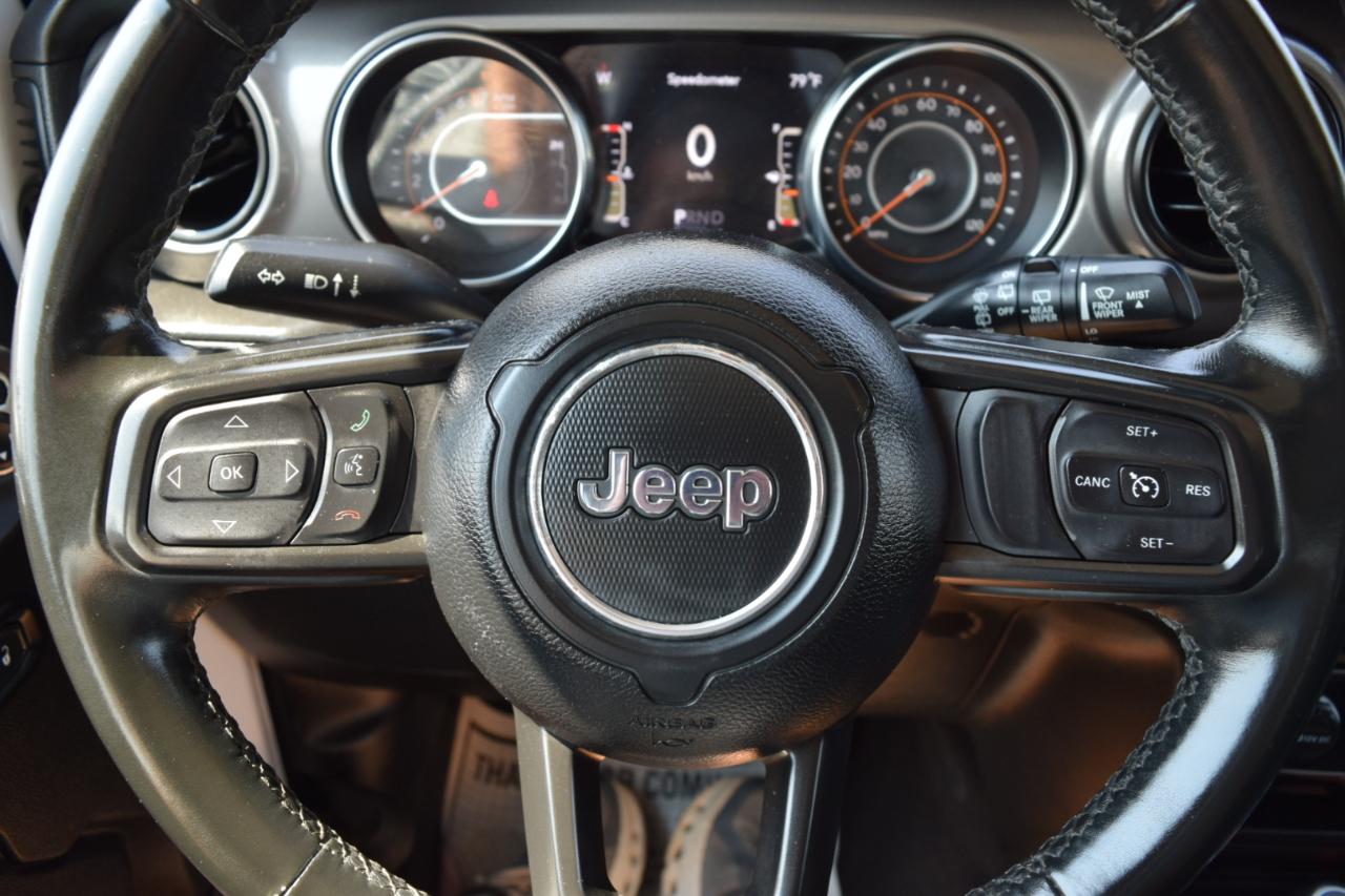Jeep Wrangler photo 20