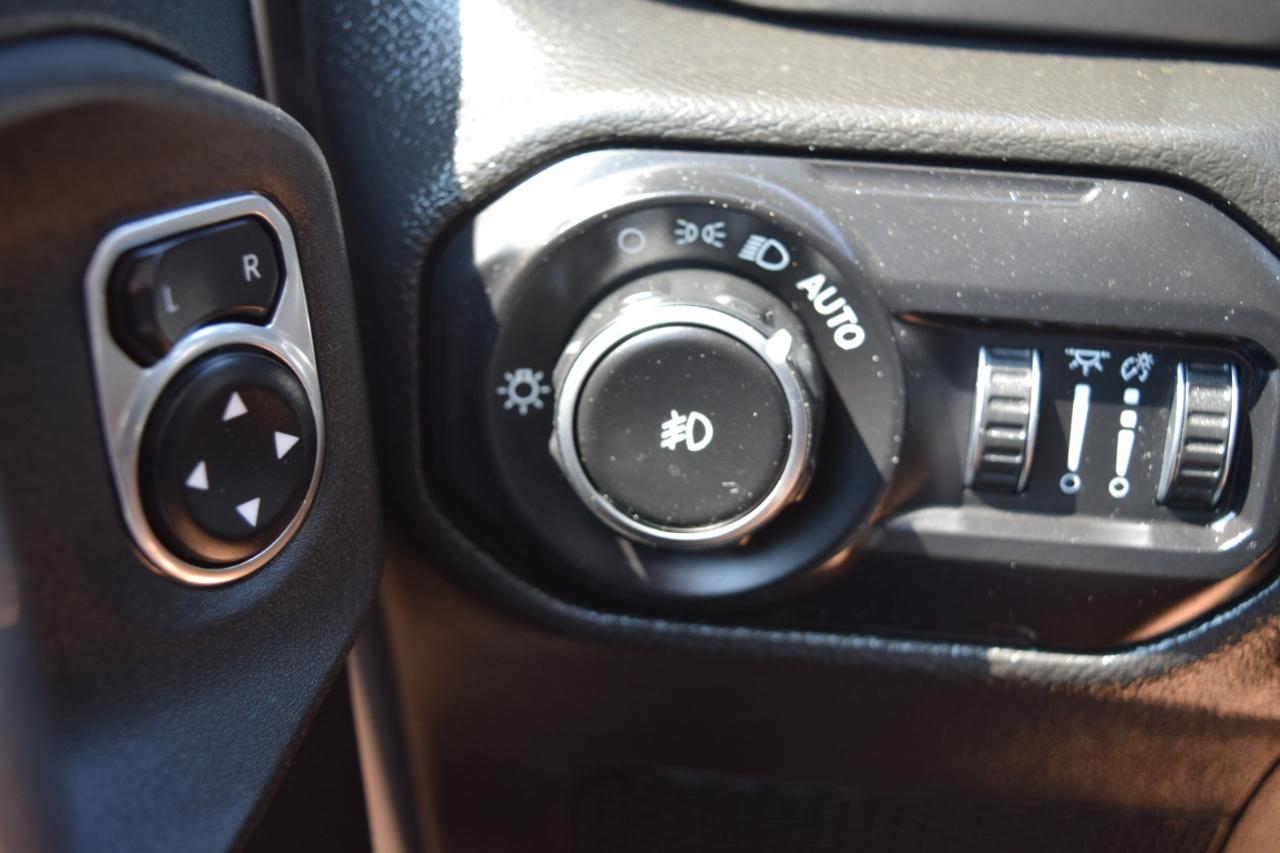 Jeep Wrangler photo 26