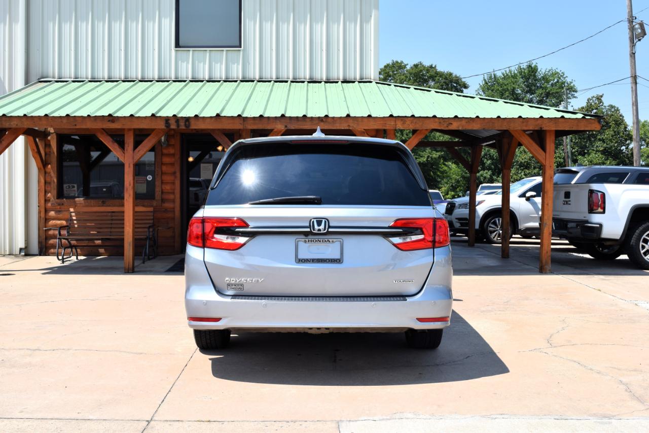 Honda Odyssey Touring Auto 2023